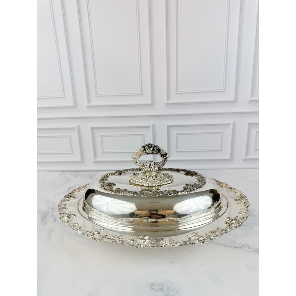 VTG WM Rogers Oneida Silverplate 12" Oval Vegetable Dish Grapevine Motif